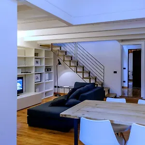  Apartamento Mezzanine Dell'orto By 360rentals