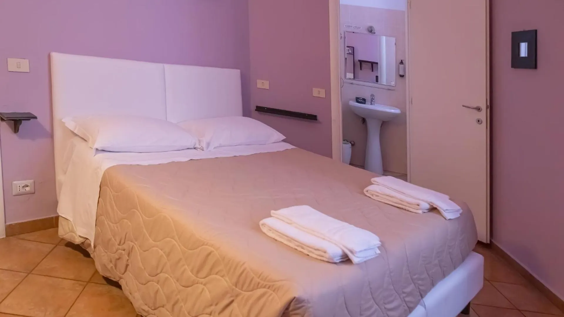 Emerald Palace Firenze 0*,  Italien